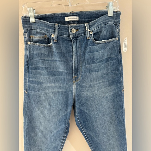 BNWT - Good American Good Waist Crop Jeans - Picture 6 of 6